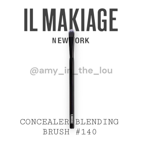IL MAKIAGE Other - Il Makiage Concealer Blending Brush